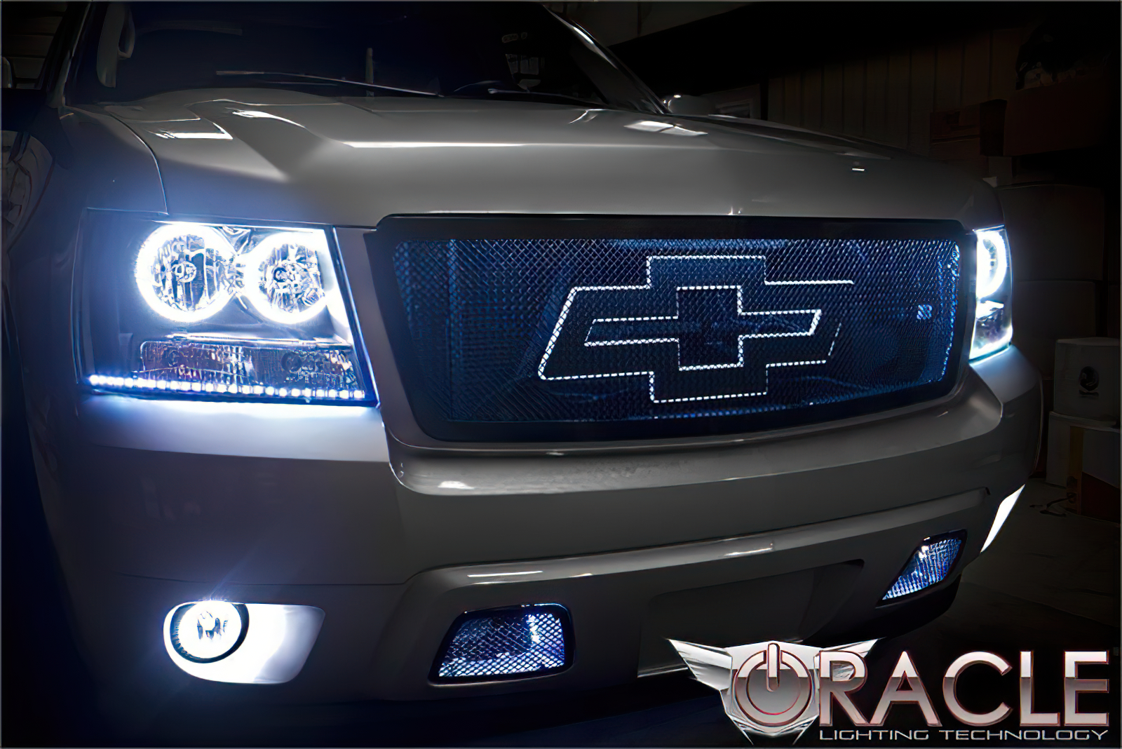 2217-334 - Chevrolet Avalanche 2007-2014 ORACLE ColorSHIFT Halo Kit